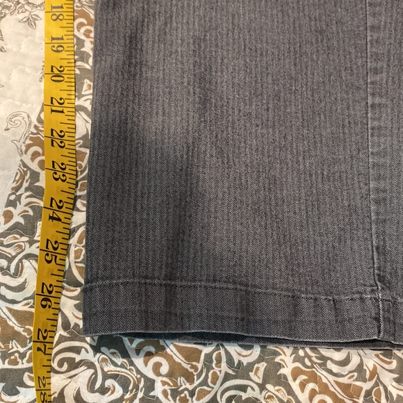 LEE Riders - Picture 7 of 9